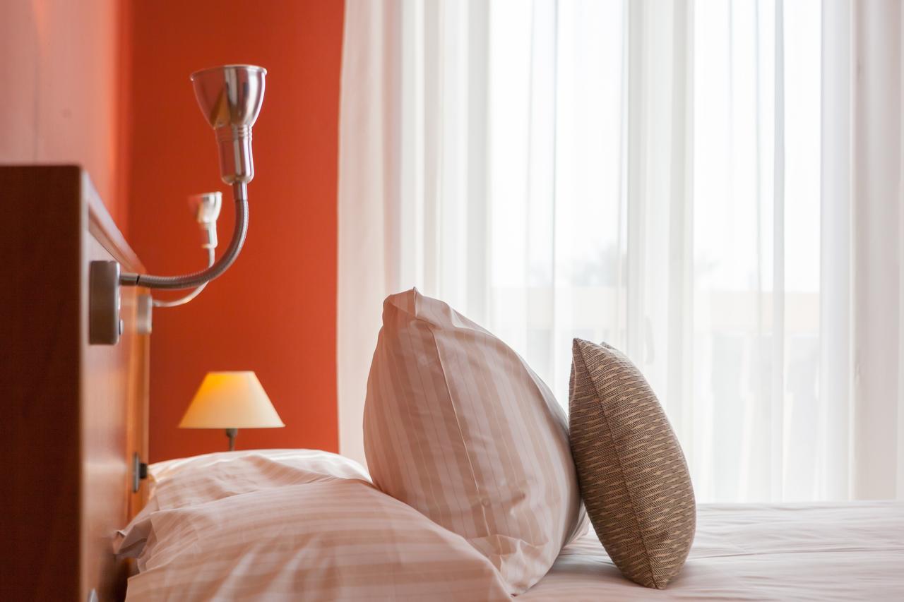 Hotel Bardolino Oda fotoğraf